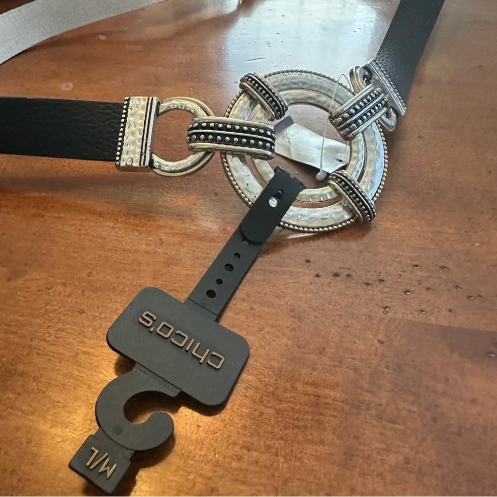 Chico’s silver buckle navy blue leather belt NWT